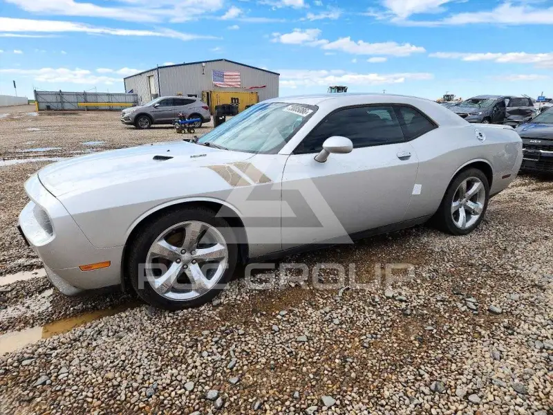 2012 Dodge CHALLENGER photo