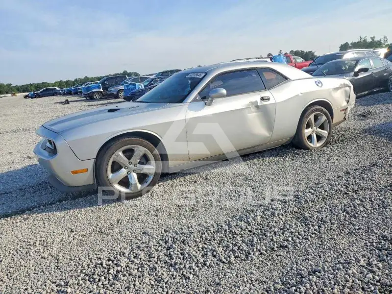 2012 Dodge CHALLENGER photo