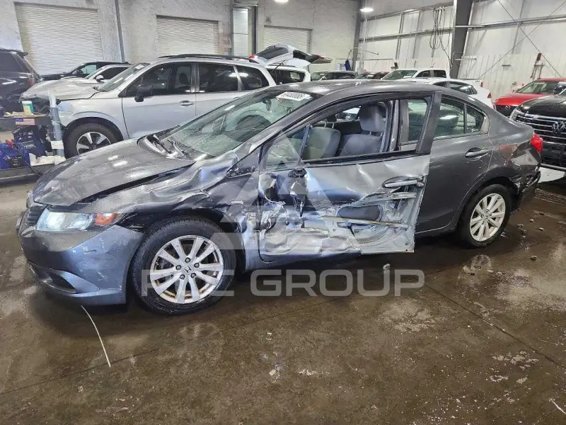 2012 Honda CIVIC фото