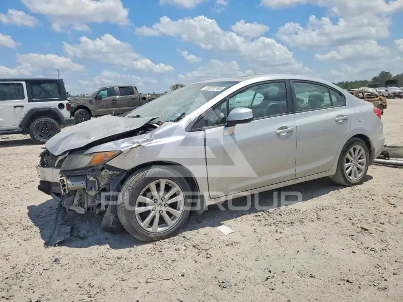 2012 Honda CIVIC фото