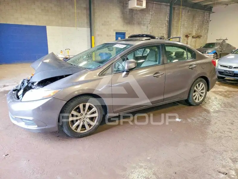 2012 Honda CIVIC фото