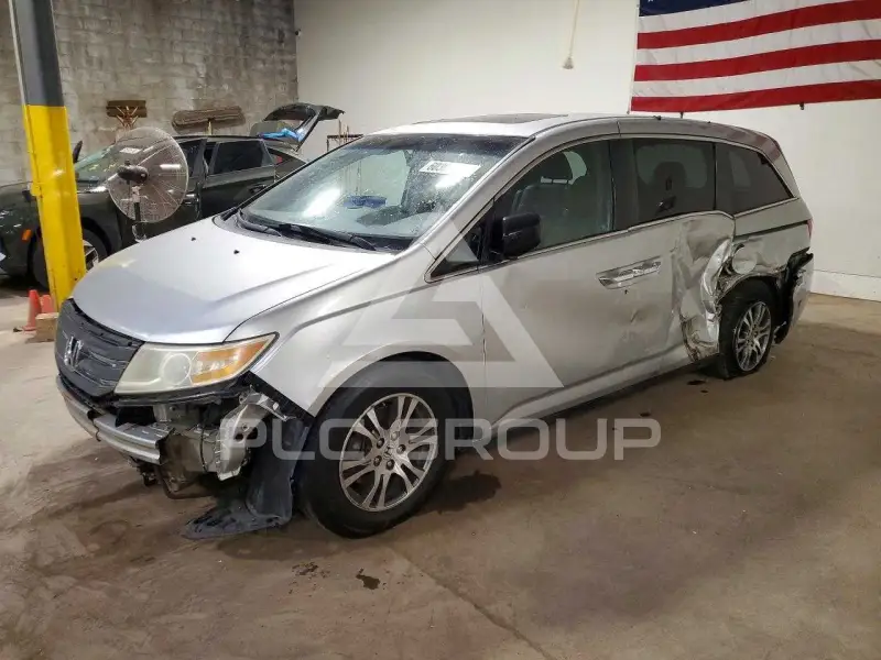2012 Honda ODYSSEY фото