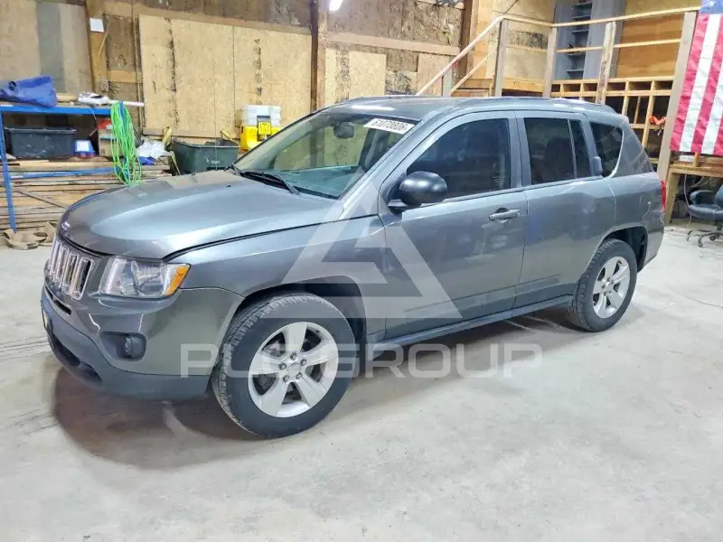 2012 Jeep COMPASS photo