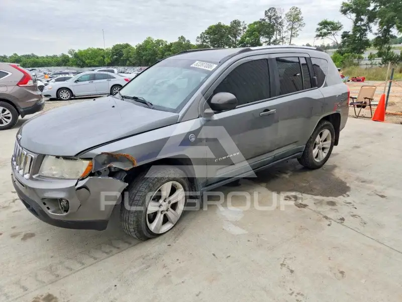 2012 Jeep COMPASS photo