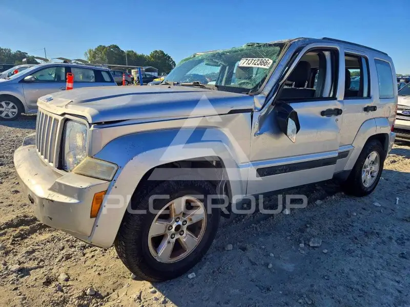 2012 Jeep LIBERTY фото