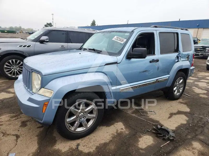 2012 Jeep LIBERTY фото