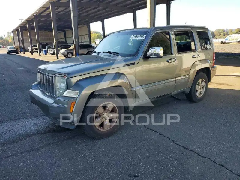 2012 Jeep LIBERTY photo