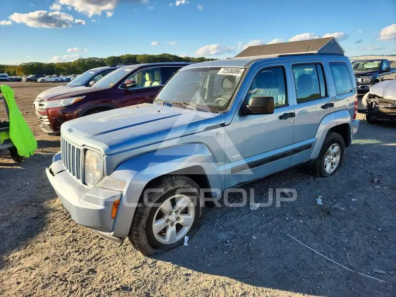 2012 Jeep LIBERTY фото
