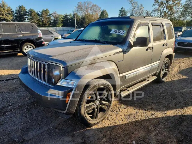 2012 Jeep LIBERTY фото
