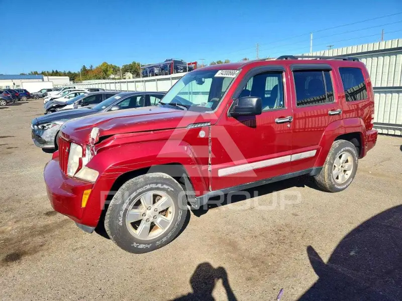 2012 Jeep LIBERTY фото