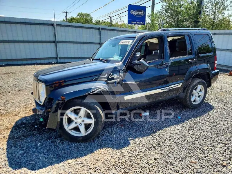 2012 Jeep LIBERTY photo