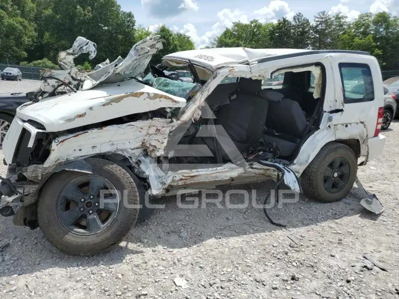 2012 Jeep LIBERTY фото