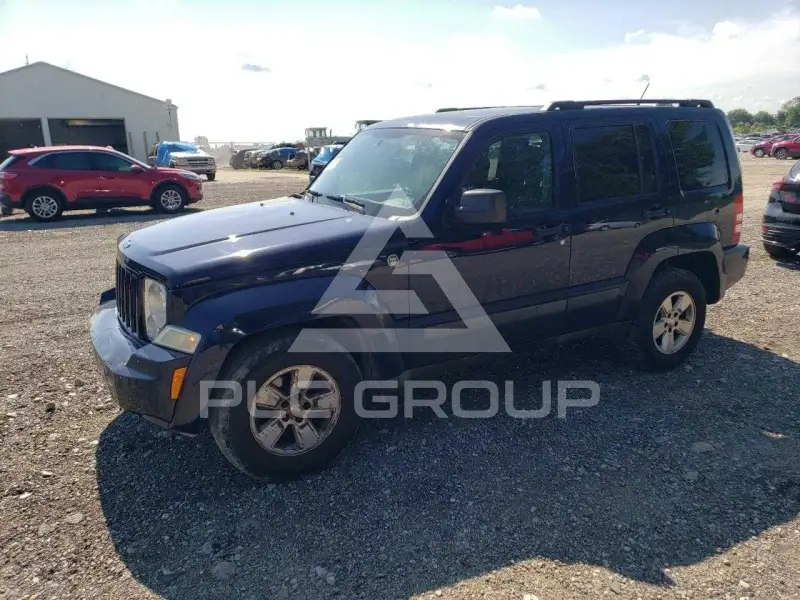 2012 Jeep LIBERTY фото