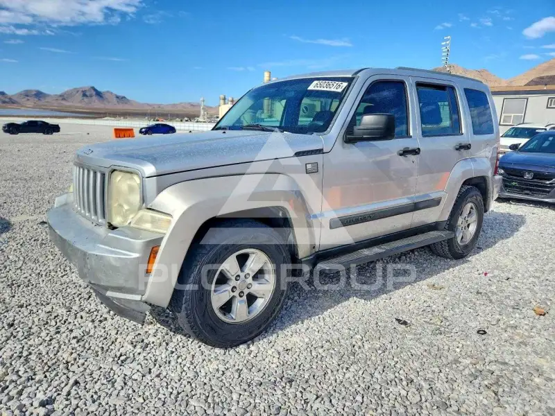 2012 Jeep LIBERTY фото