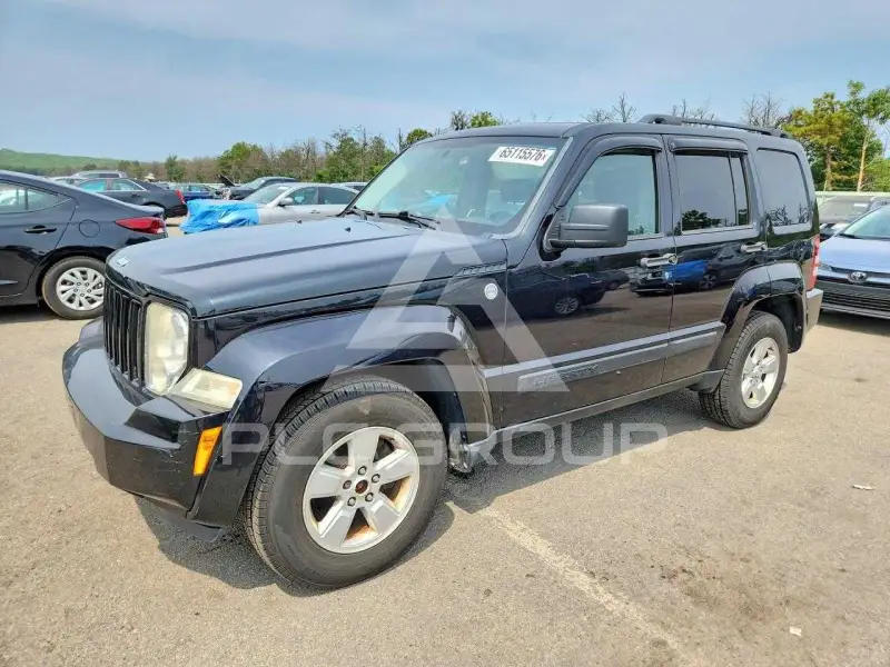 2012 Jeep LIBERTY photo
