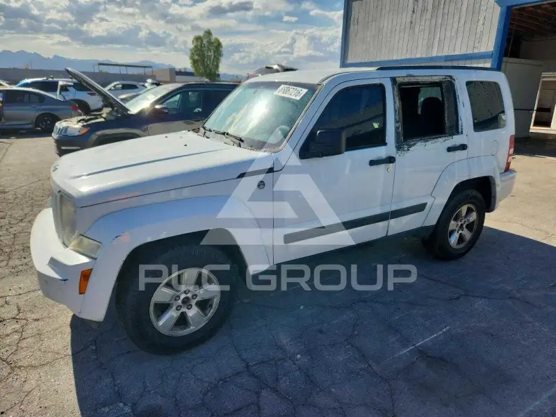 2012 Jeep LIBERTY фото