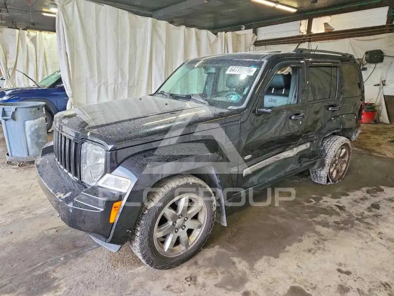 2012 Jeep LIBERTY фото