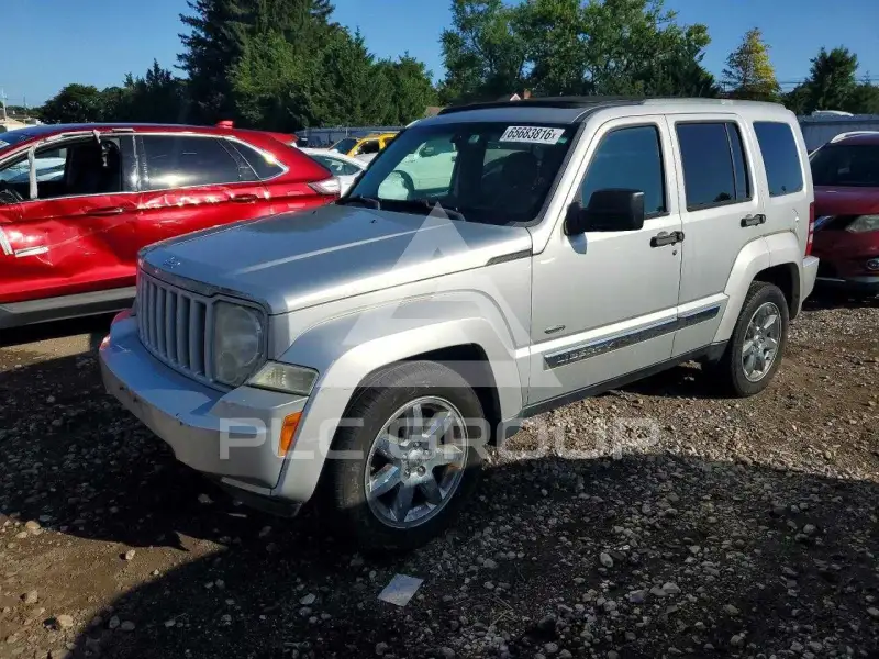 2012 Jeep LIBERTY фото