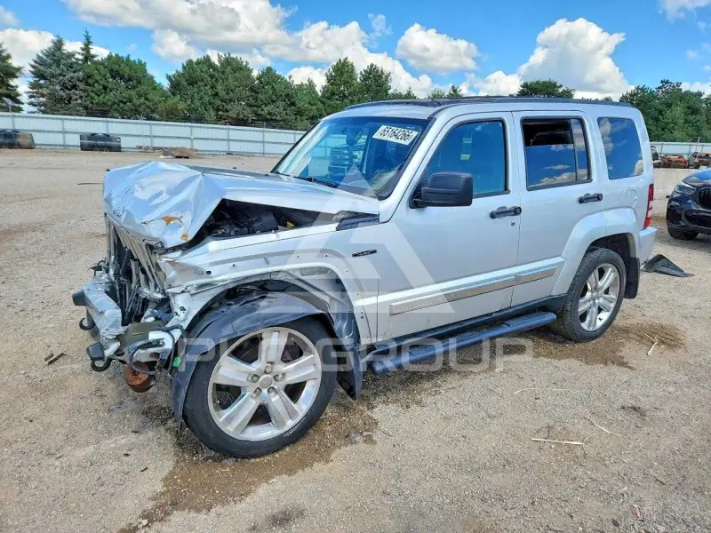 2012 Jeep LIBERTY фото