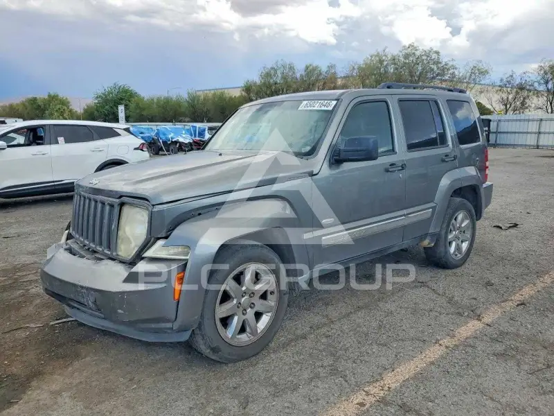2012 Jeep LIBERTY photo