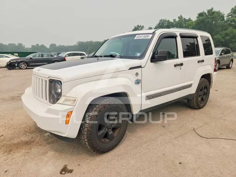 2012 Jeep LIBERTY photo