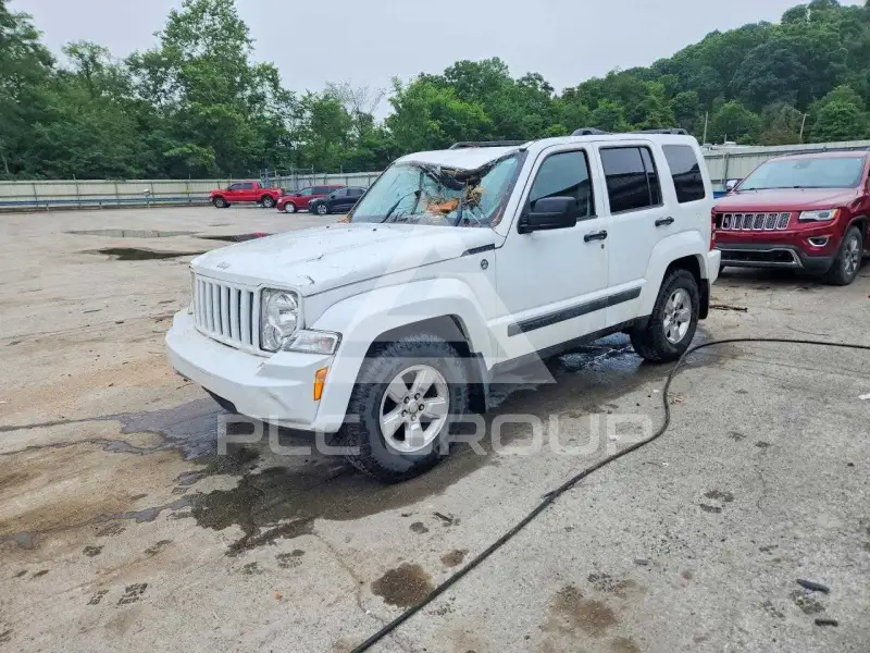 2012 Jeep LIBERTY photo