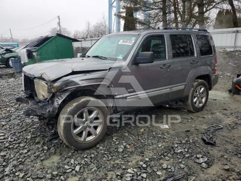 2012 Jeep LIBERTY фото