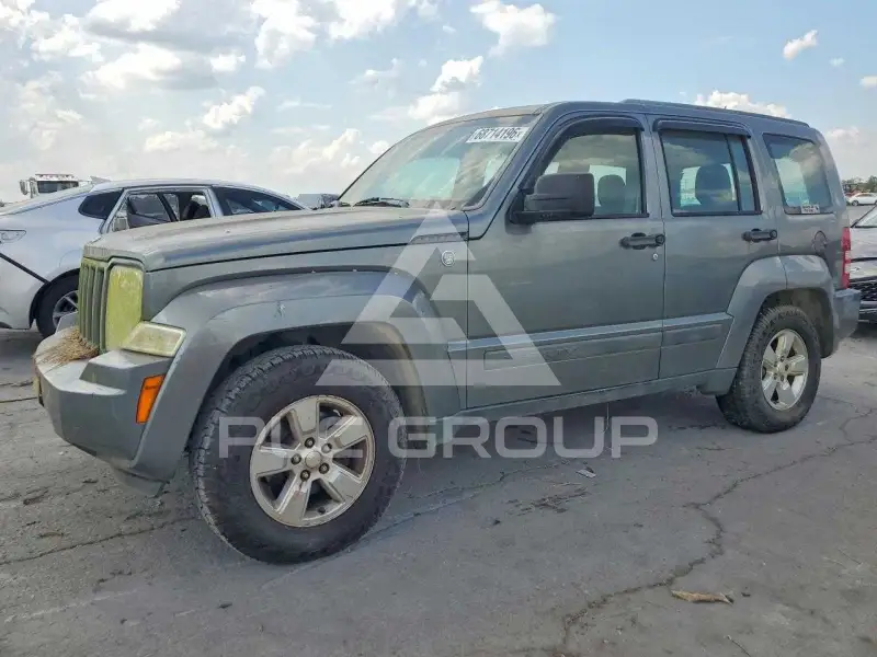 2012 Jeep LIBERTY photo