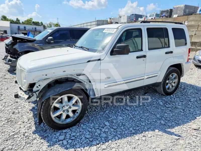 2012 Jeep LIBERTY photo