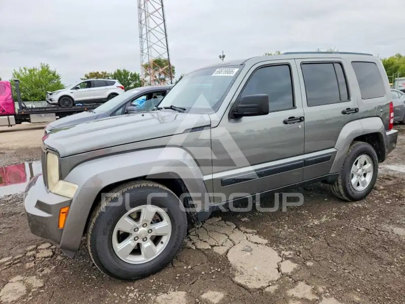 2012 Jeep LIBERTY фото