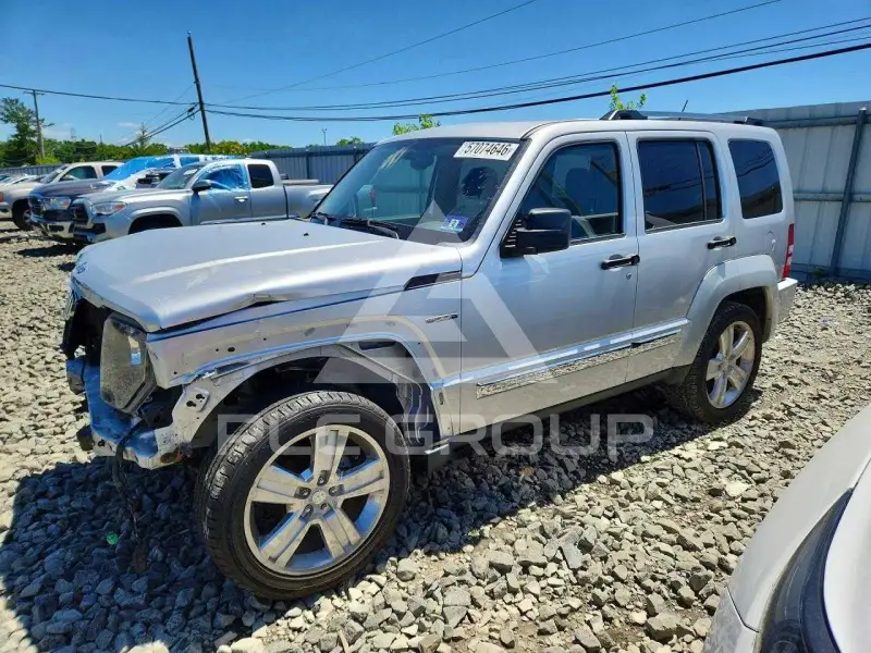2012 Jeep LIBERTY фото