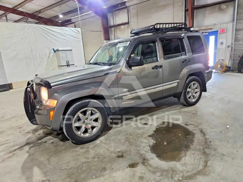 2012 Jeep LIBERTY фото