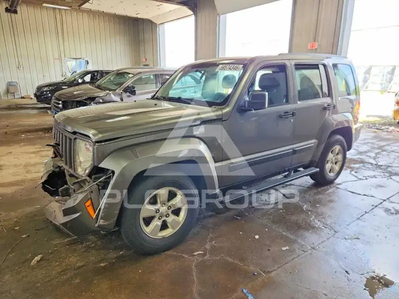 2012 Jeep LIBERTY фото