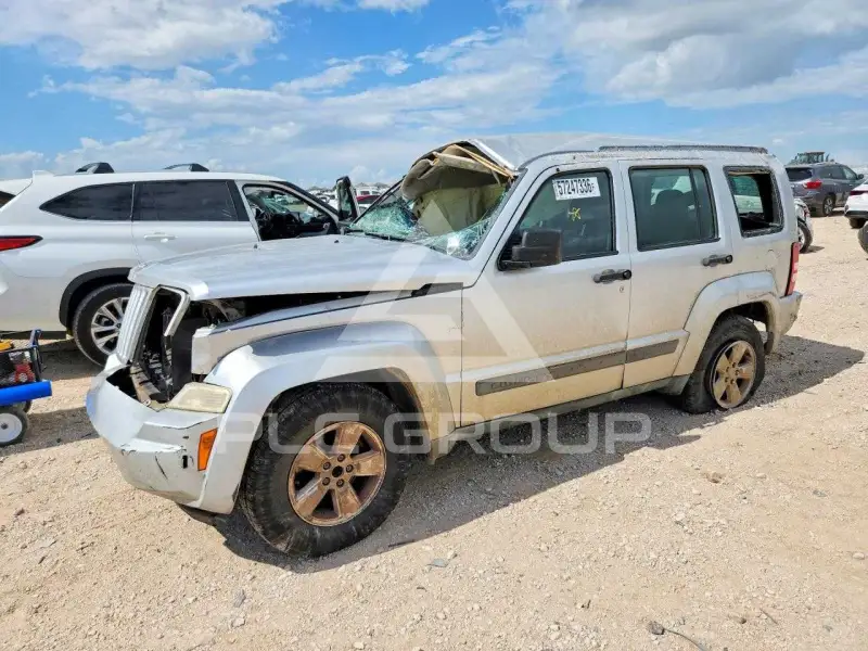 2012 Jeep LIBERTY фото