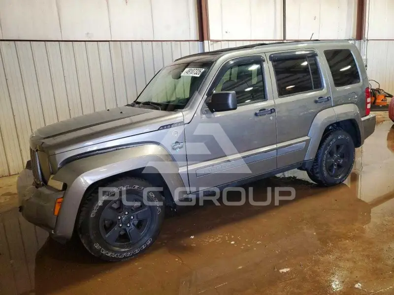 2012 Jeep LIBERTY фото