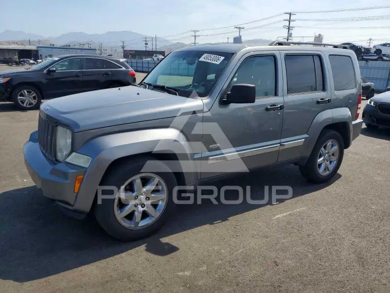 2012 Jeep LIBERTY фото