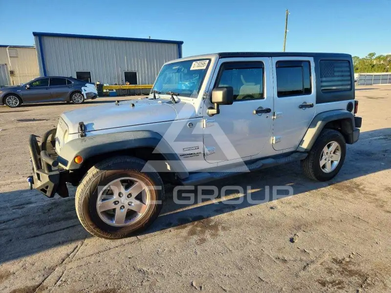 2012 Jeep WRANGLER фото