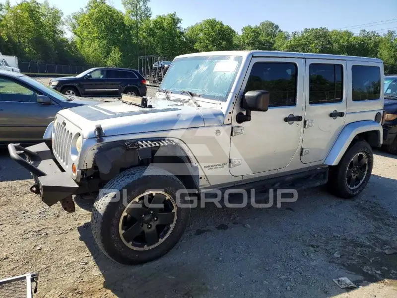 2012 Jeep WRANGLER фото