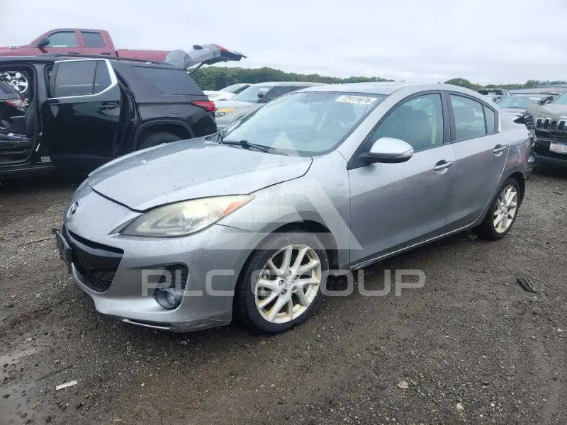 2012 Mazda 3 photo