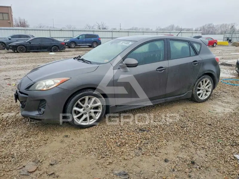 2012 Mazda 3 photo