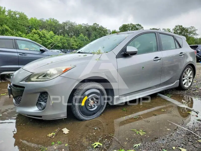 2012 Mazda 3 photo