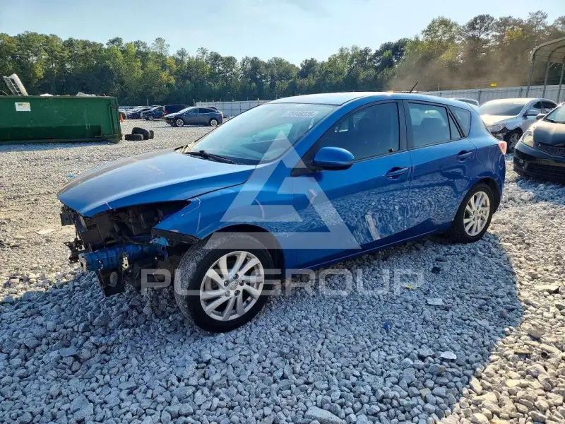 2012 Mazda 3 photo