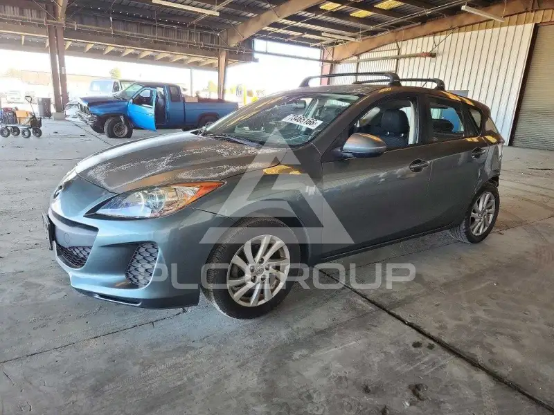 2012 Mazda 3 photo