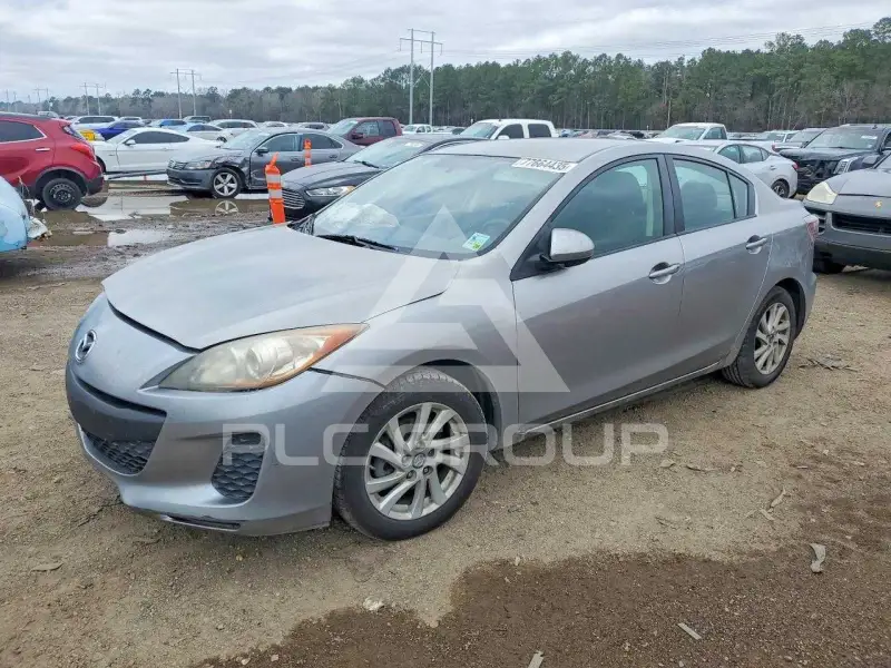 2012 Mazda 3 photo