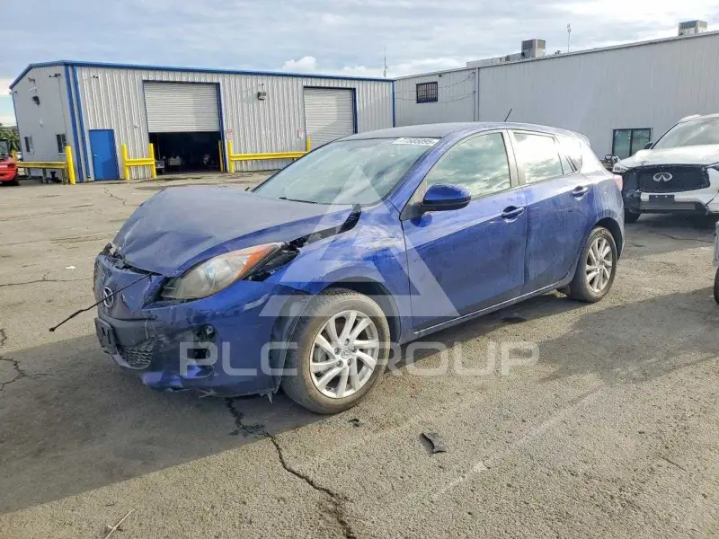 2012 Mazda 3 photo