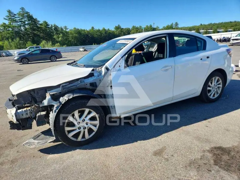 2012 Mazda 3 фото