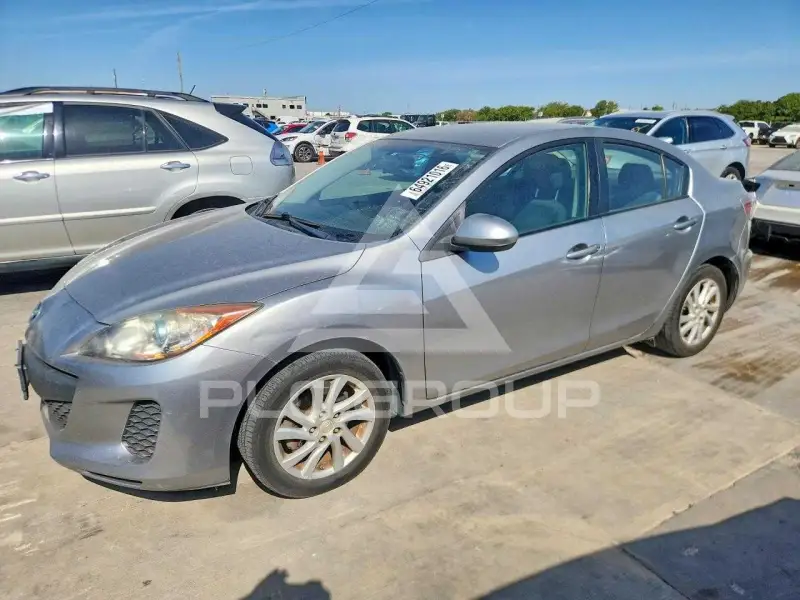 2012 Mazda 3 photo