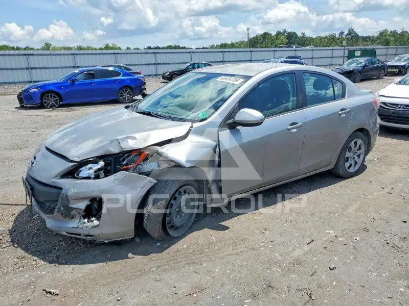 2012 Mazda 3 photo