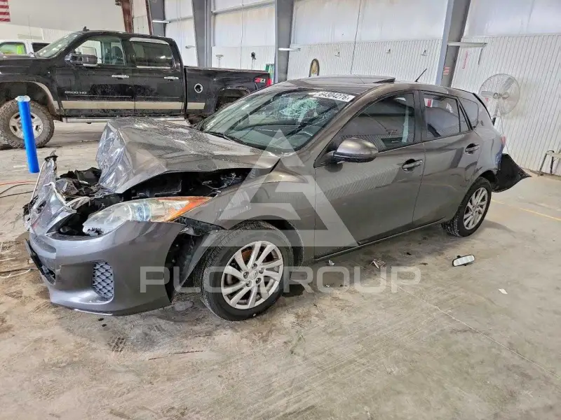 2012 Mazda 3 photo