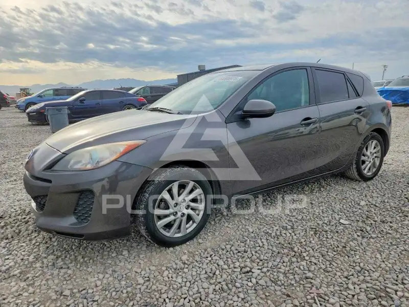 2012 Mazda 3 photo